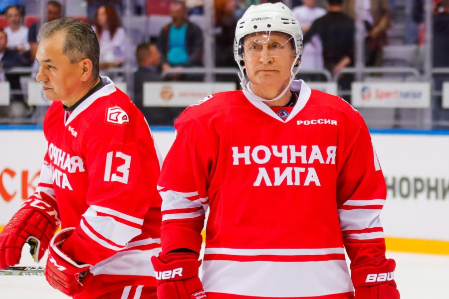 Надежды Путина заиграть в хоккей на профессиональном уровне тают с каждым днем