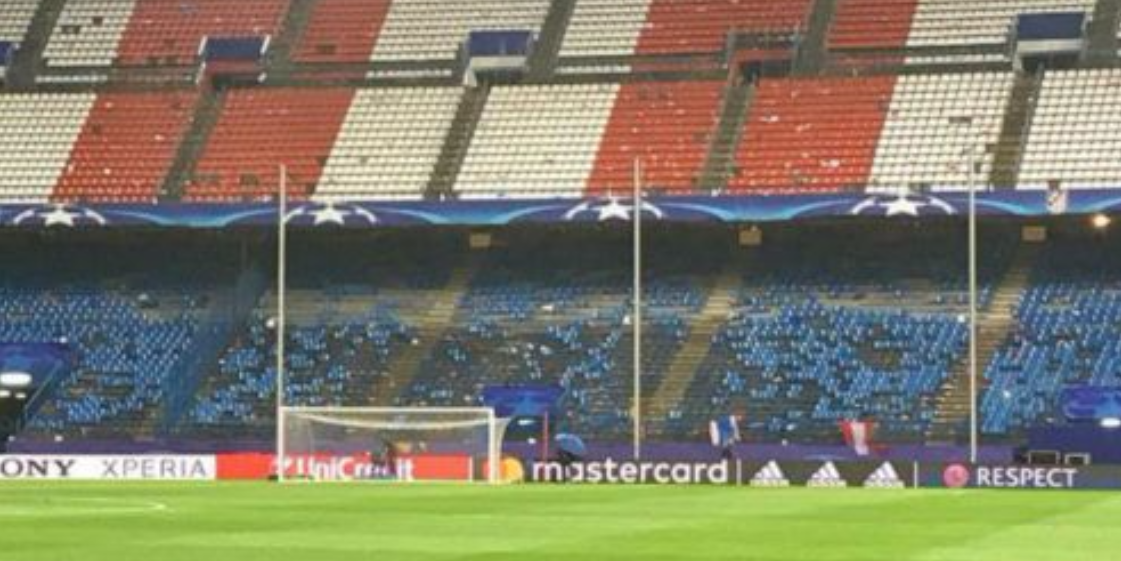 Фанаты "Атлетико" вырвали кресла на память о старом стадионе
