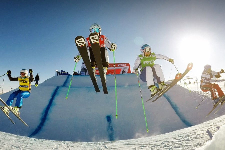 Ски-кросс - зрелищный вид спорта. Видео