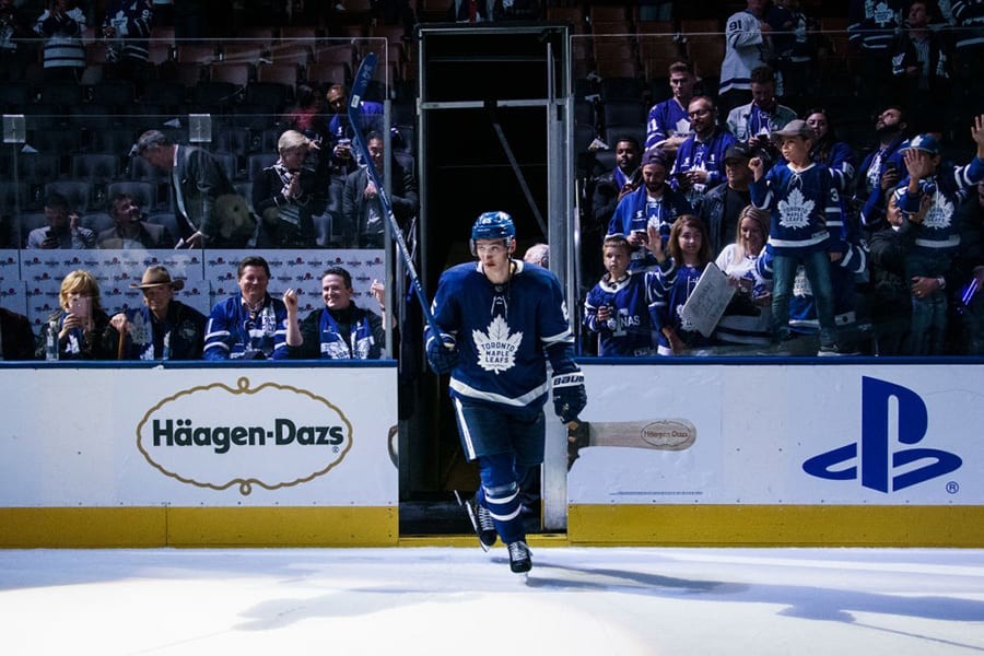 Почти идеальный дебют – канадский Yahoo Sports о первой игре Ильи Михеева в НХЛ