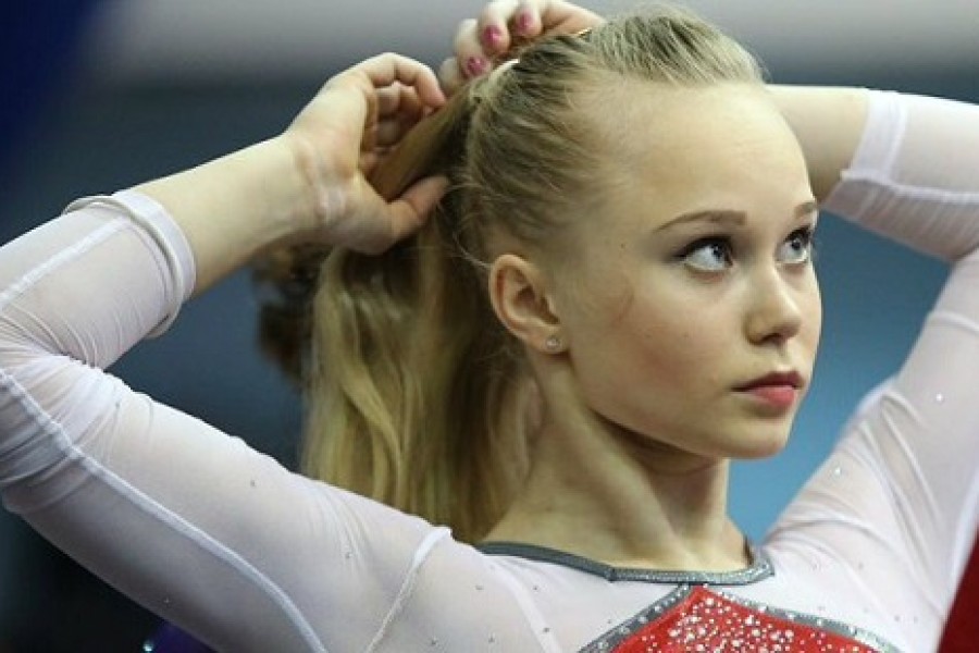 «Российские фигуристки во время выступления меняют костюмы, а гимнастки – прически» - иностранцы оценили неожиданное преображение Ангелины Мельниковой