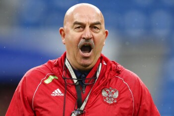 Экс-тренер Словакии был разочарован сборной Черчесова: «Они просто пинали мяч на Дзюбу»