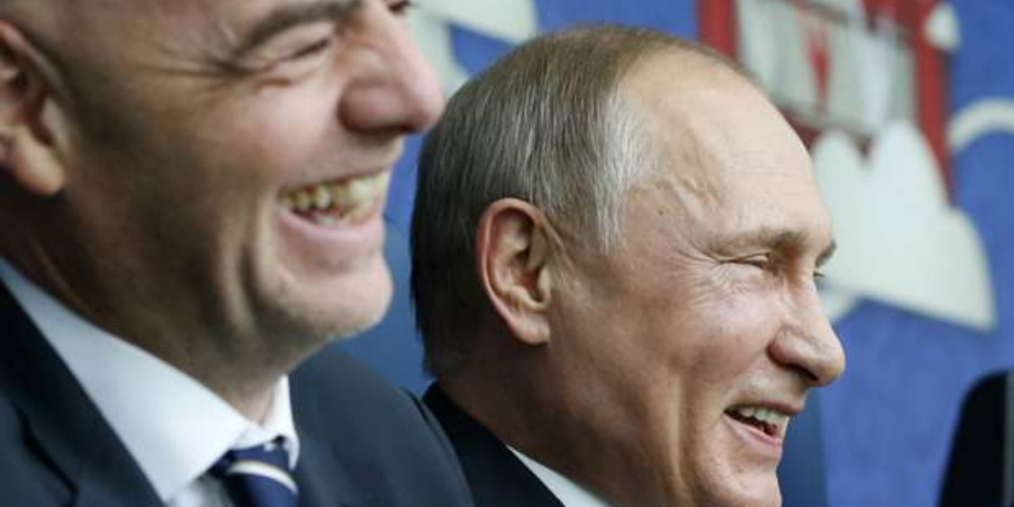 Смолов и русские "бойцы" заставили Путина улыбнуться