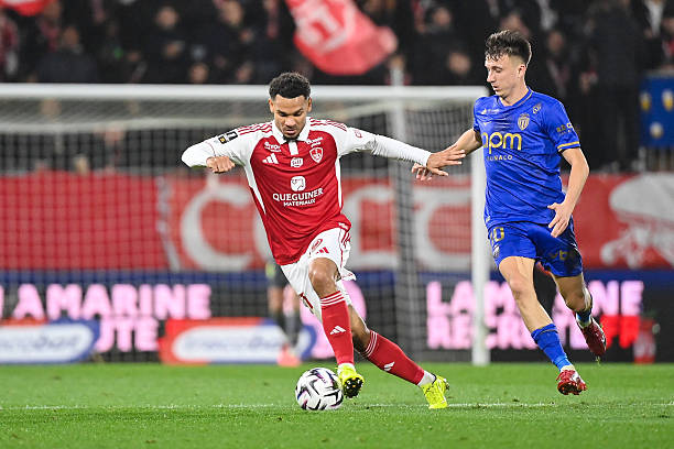 Image: https://inoprosport.ru/images/15/cb/15cb182990061878e65ff69542ce2562.jpeg