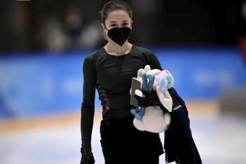 «Россия давно известна тем, что кормит спортсменов допингом»: читатели Daily Mail о скандале с Валиевой