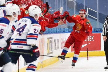 «Россия выглядела потрясающе!» - североамериканцы хвалят игру команды Ларионова
