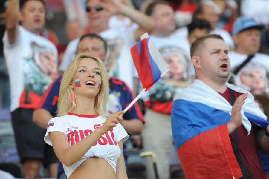 «Люди в России увлеклись футболом» – испанский помощник Черчесова в интервью газете AS