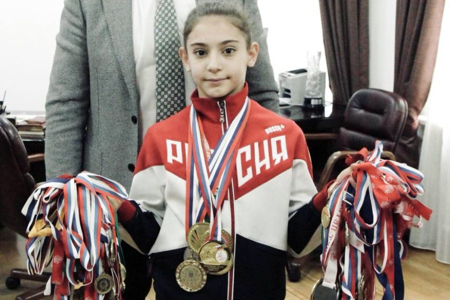 «Грустно видеть, как русские гимнастки жертвуют элегантностью» - бревно юной россиянки не удовлетворило иностранцев