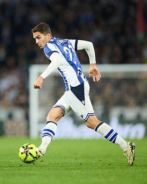 Image: https://inoprosport.ru/images/64/b3/64b311e2f77c01950db2fdce60b57316.jpeg