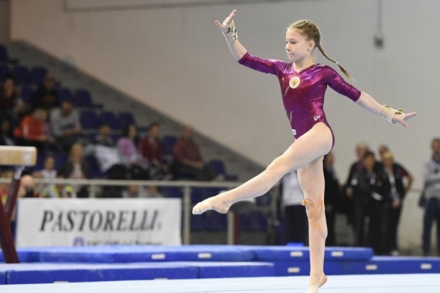 «Шансы, что она победит Симону – нулевые» - фанаты гимнастики о смелом желании россиянки превзойти американку