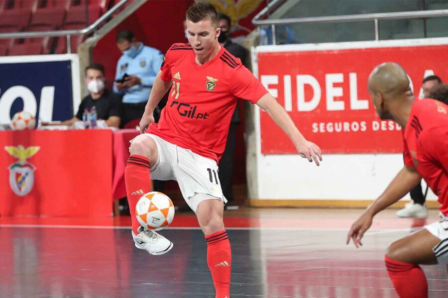 Иван Чишкала забил два гола в матче чемпионата Португалии по футзалу