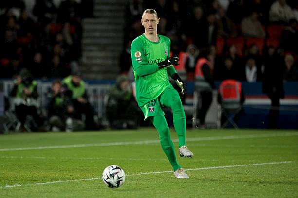 Image: https://inoprosport.ru/images/7b/e3/7be3ba9b05773791e610af9e96bd861a.jpeg