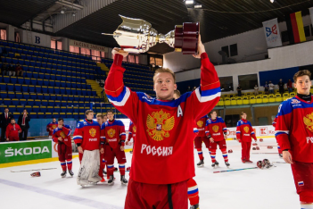 «Парень приведет в шок НХЛ» - североамериканцы о русском вундеркинде Мичкове