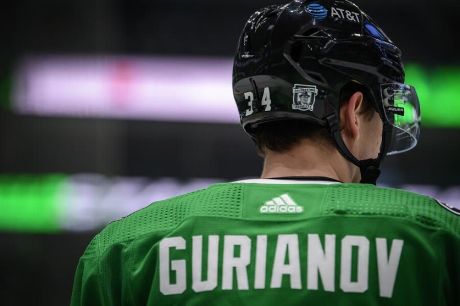 «Стал совершенно другим хоккеистом» - заокеанские фаны о шайбе и игре Гурьянова