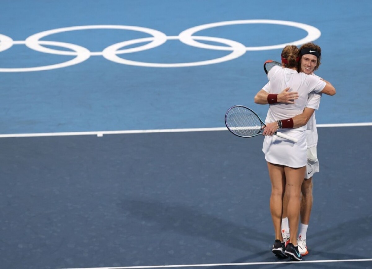 Чешские болельщики о неприглашении России на Олимпиаду в Париже: а русских теннисистов разве не позовут?