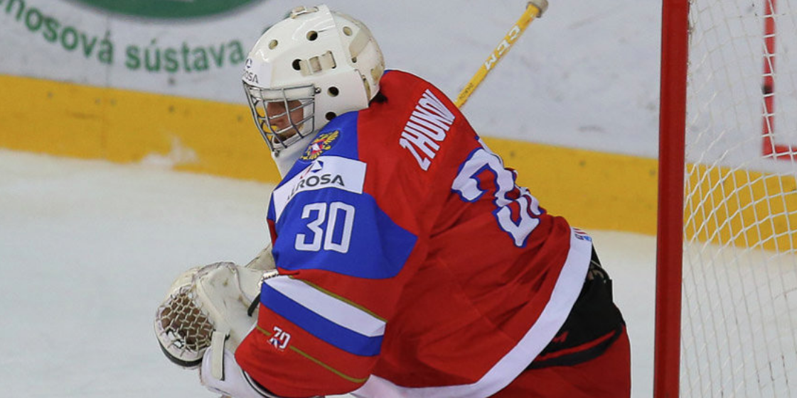 Жуков не попал в десятку самых перспективных вратарей драфта НХЛ