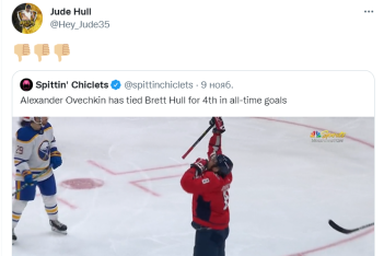 «Он, вообще, серьезно!?»: американцы в Twitter о реакции сына Бретта Халла на 741-й гол Ови