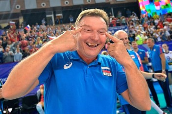 «Это грубо, глупо и непорядочно» - иностранцы о жесте тренера сборной России после победы над Кореей