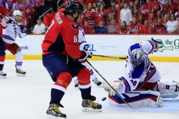 «И все равно он его побьет» - соперники Ови уверены, что Гретцки Русская машина настигнет, даже несмотря на паузу в НХЛ
