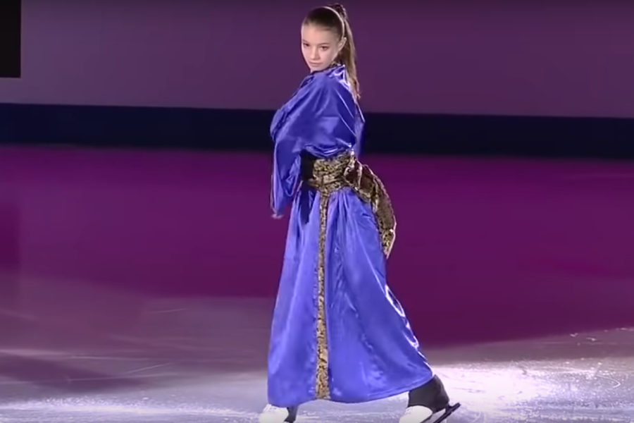 Платья анны щербаковой. Аня Щербакова в кимоно.