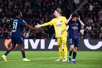 Во Франции обсудили не самый яркий сейв Сафонова: одни хвалят, другие веселятся