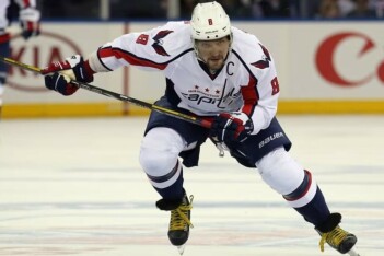 Yahoo Sports о свежих рекордах Овечкина: продвигается в неизведанные статистические пространства