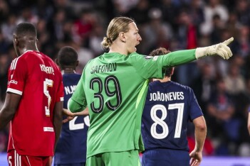 Иностранные болельщики о проявившем себя Сафонове: алмаз, полировавший скамейку