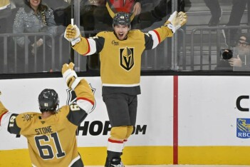 В Вегасе о статистике Барбашёва в домашних играх: на арене «Голден Найтс» он превращается в серьёзное оружие